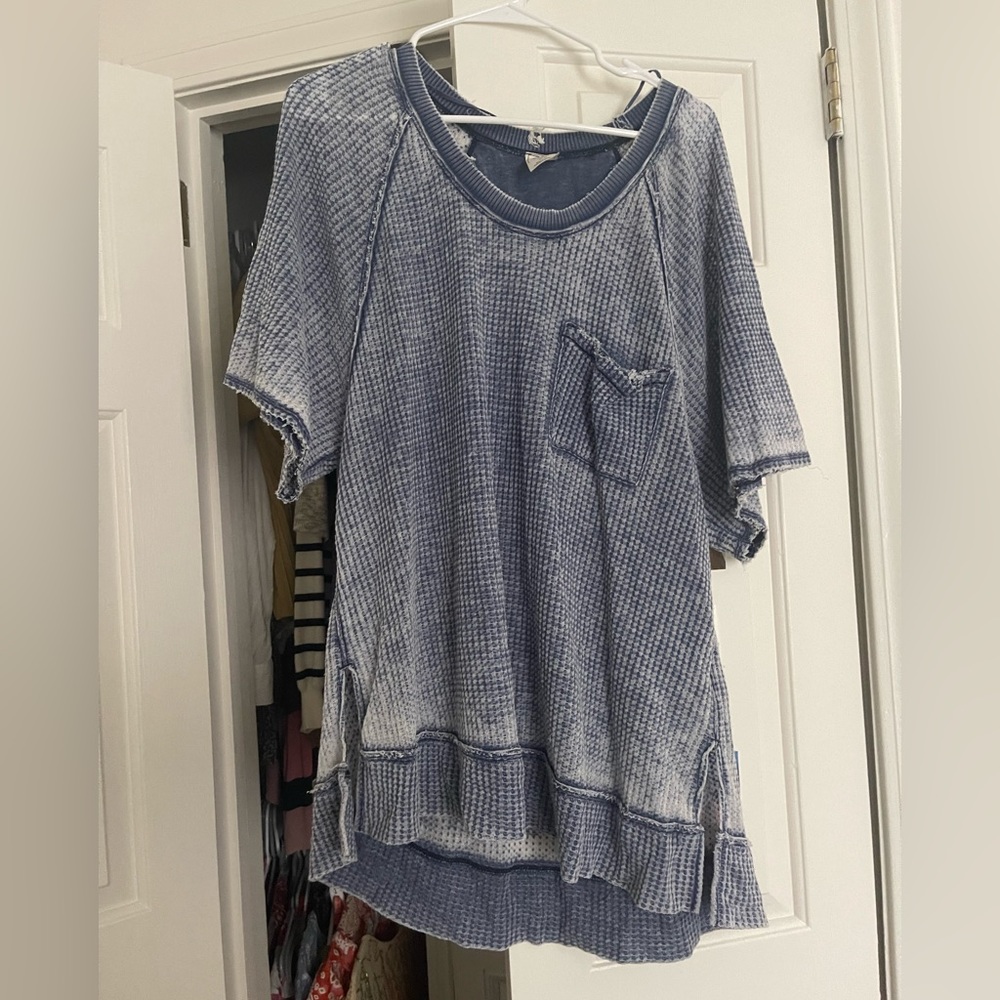 FP distressed tee